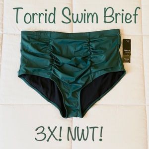 NWT Torrid Green Ruched Swim Brief 3X SLIMMING 😍